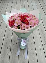 Букет цветов из:  Альстромерии #REPLACE_PRED# Островном