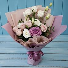 Букет цветов из:  Розы и Лизиантусы в Островном