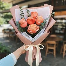Букет цветов из:  Розы в Островном