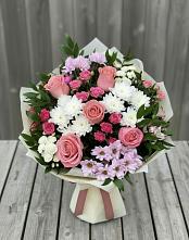 Букет цветов из:  Альстромерии, Гвоздики, Розы и Хризантемы в Островном