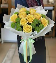 Букет цветов из:  Хризантемы и Розы в Островном