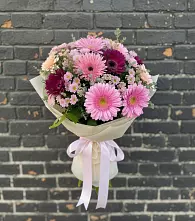 Букет цветов из:  Герберы и Хризантемы в Островном