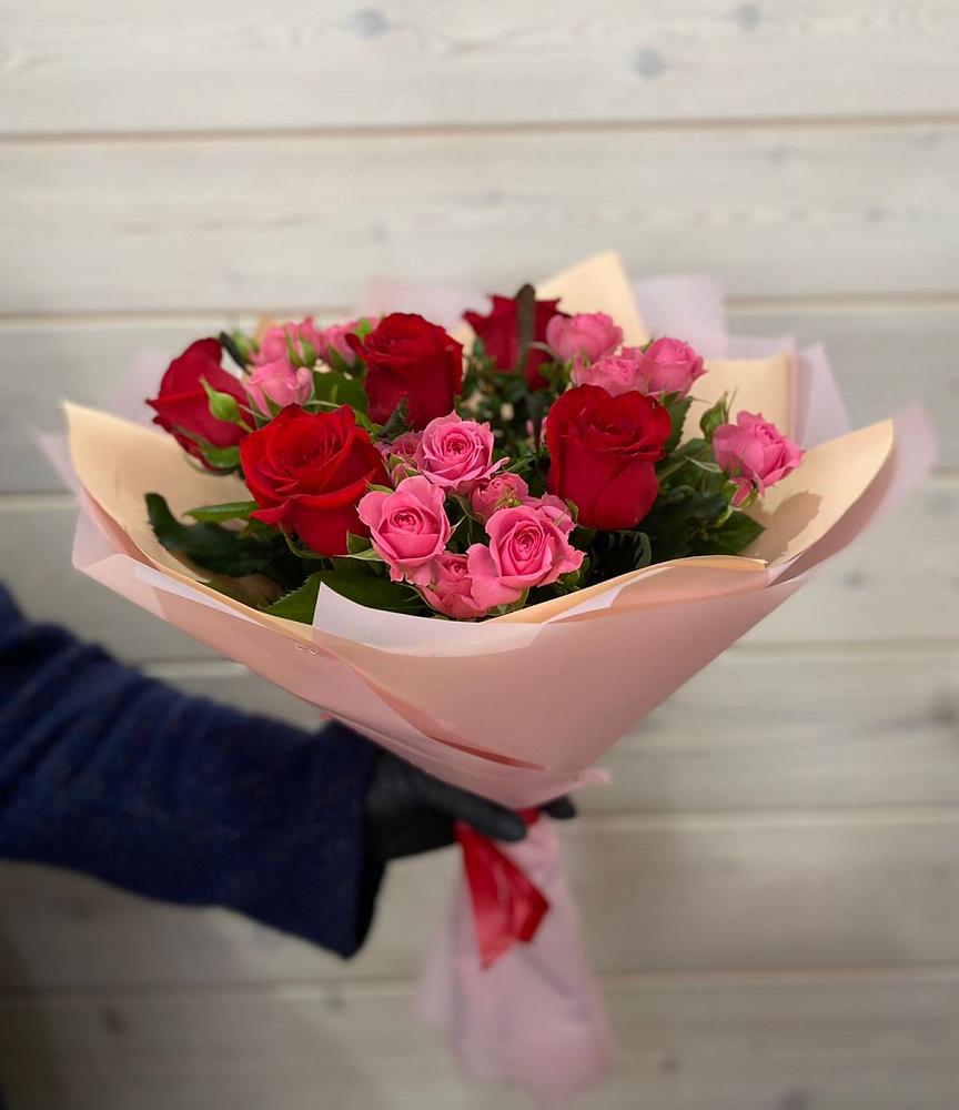 Букет цветов из: Розы в Островном