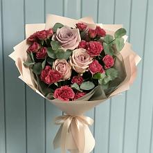 Букет цветов из:  Гвоздики и Розы в Островном