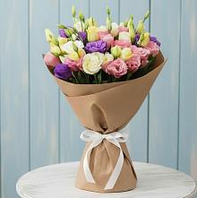 Букет цветов из:  Лизиантусы в Островном