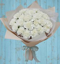 Букет цветов из:  Гвоздики в Островном