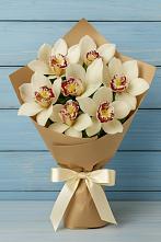 Букет цветов из:  Орхидеи и Розы в Островном