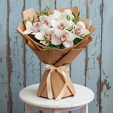 Букет цветов из:  Орхидеи и Розы #REPLACE_PRED# Островном